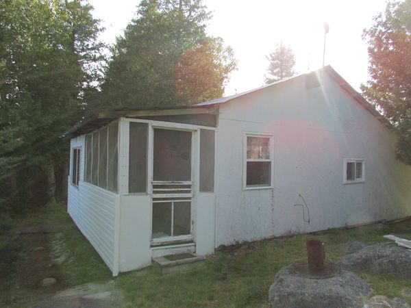Photo — Todd Chalets Mckenzie