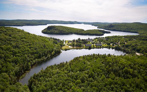 Photo — Auberge du Lac-à-l'Eau-Claire