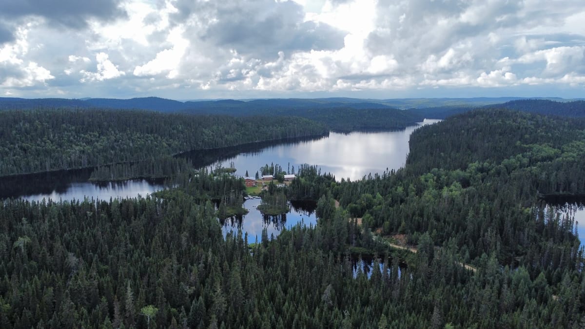 La Pourvoirie du Lac Lareau — photo 1